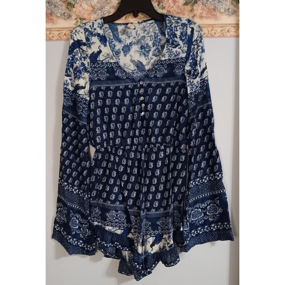 Sea Gypsies Anthropologie Small Blue White Peacock Floral Beach Casual Romper